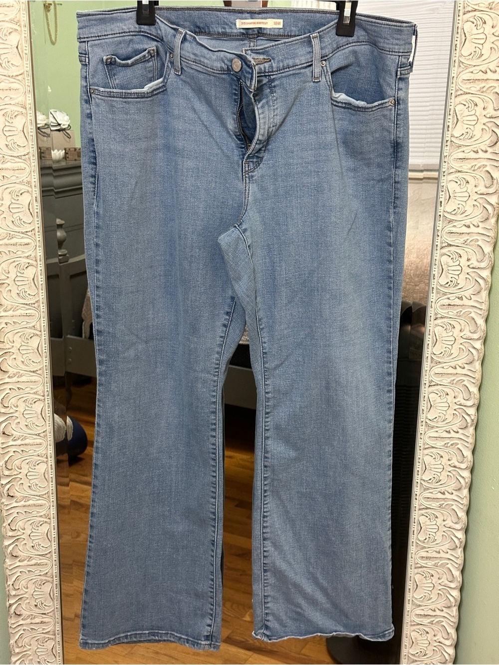 Plus Size Levi’s 315 Shaping Bootcut